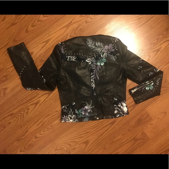 Blank NYC Vegan Leather Moto Jacket - Picture 3 of 4